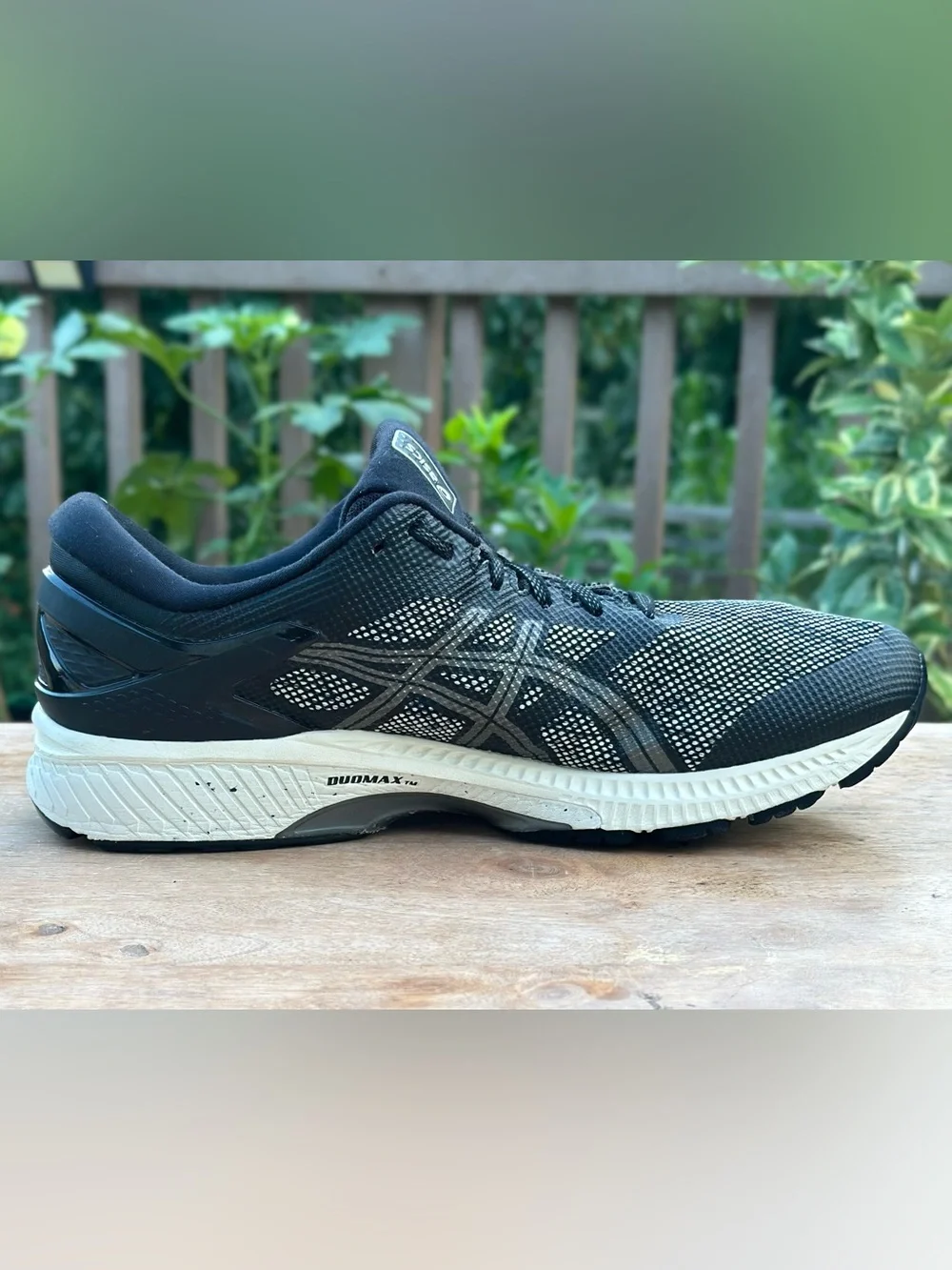 ASICS Gel-Kayano 26 Men’s Size 14 Black White Running Shoes 1011A730